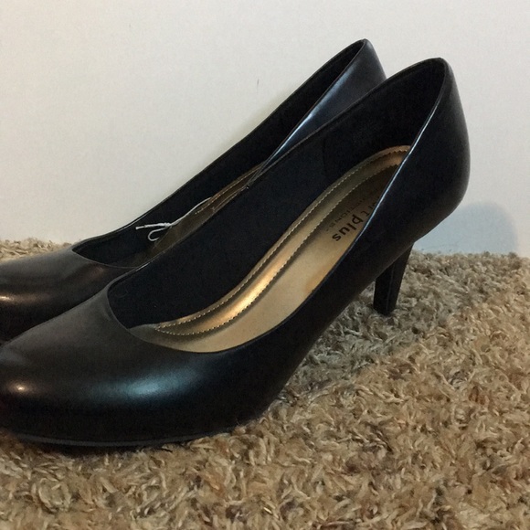 Short heels - Picture 2 of 3