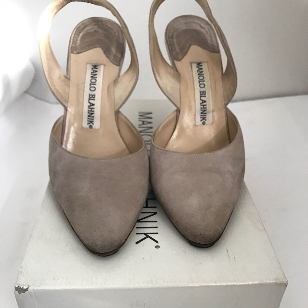 Manolo Blahnik Suede slingback