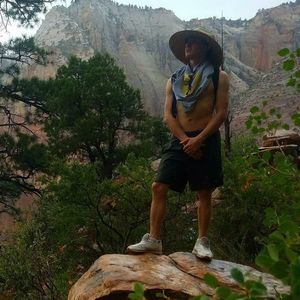 Meet your Posher, Eric