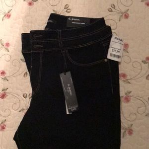 New black denim high waist capris