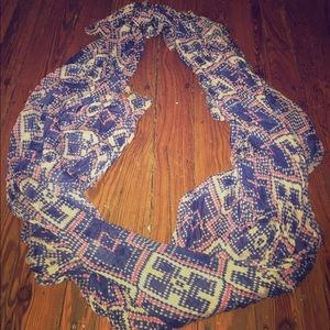 Lightweight multiway scarf