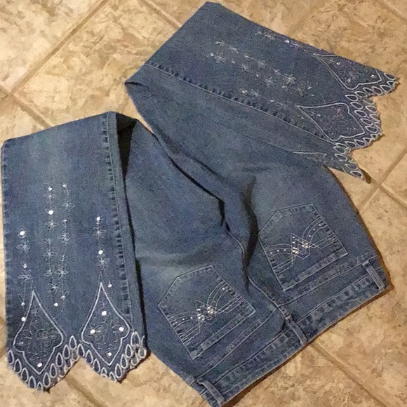 jazzie Denim - Hippie BoHo embroidered stretch denim jeans  9 10