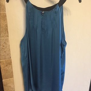 Turquoise and black sleeveless tunic top!