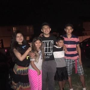 Meet your Posher, Dennis