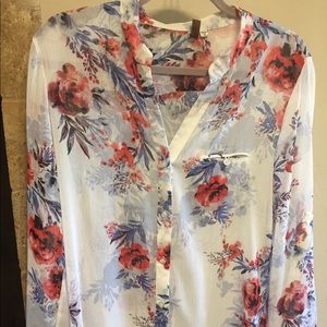 White floral button up blouse.