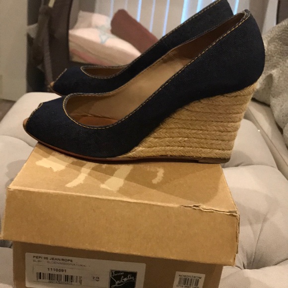 Women's shoes - Picture 2 of 5