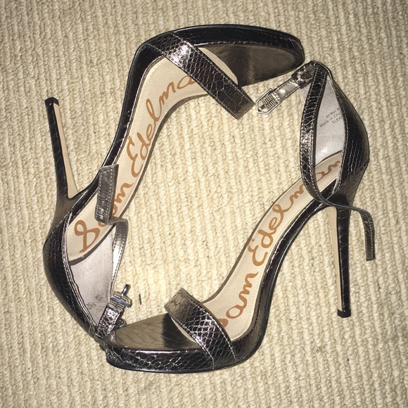 Sexy Heels as seen on Cynthia Bailey - Picture 4 of 5