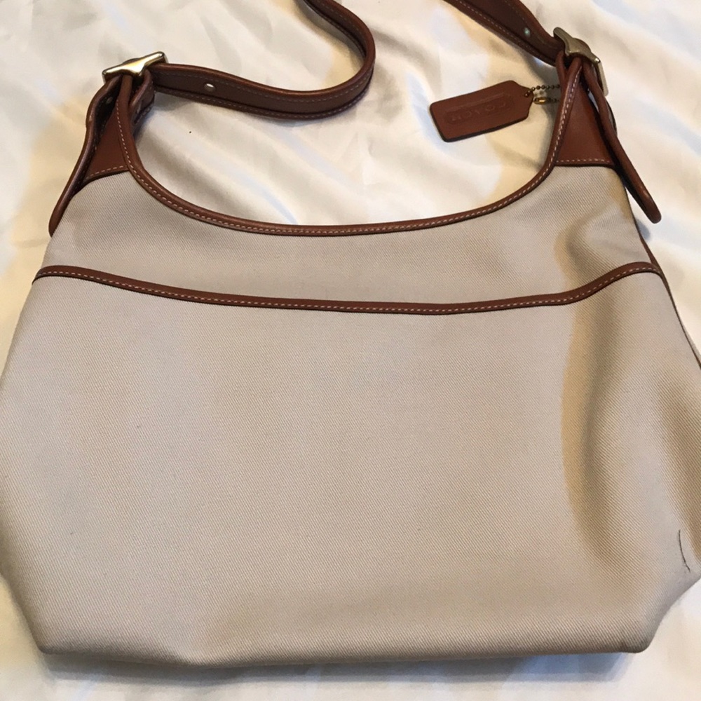 Authentic Coach shoulder bag