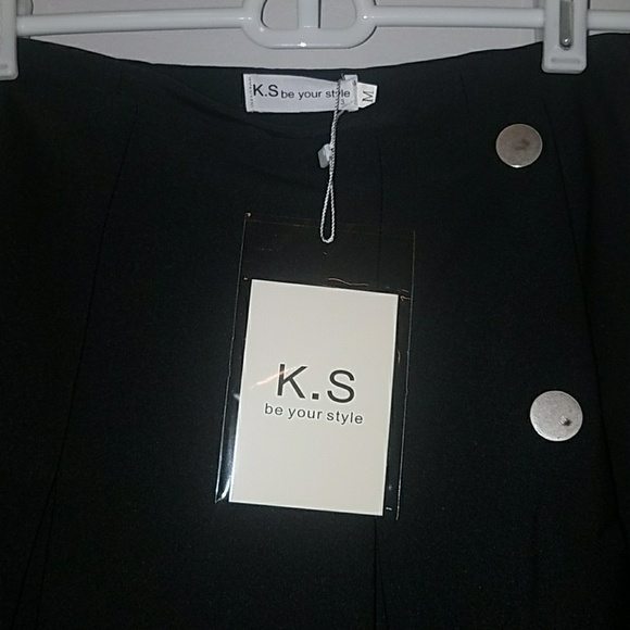 BLACK ASYMMETRICAL SKIRT - Picture 3 of 5