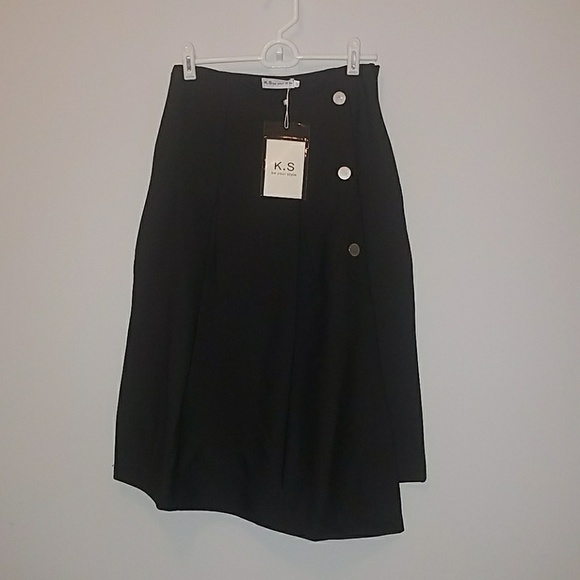 BLACK ASYMMETRICAL SKIRT - Picture 4 of 5