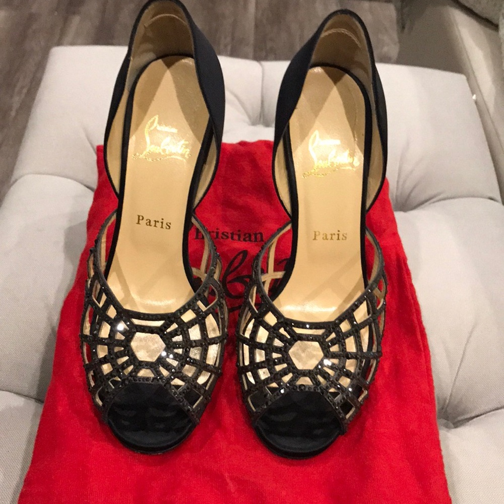 Women's shoes