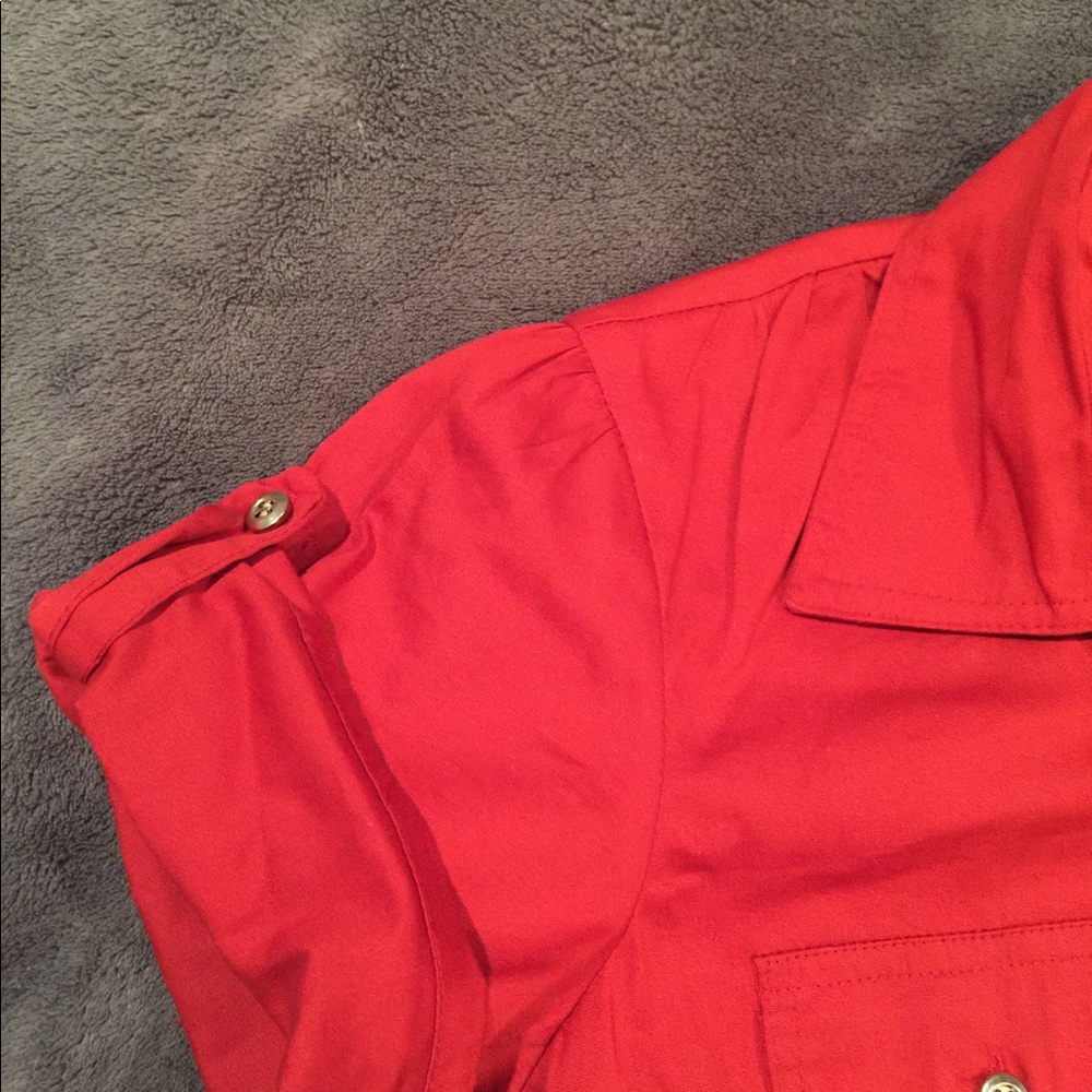 🌹Vintage button down blouse w/ belt - Picture 4 of 8