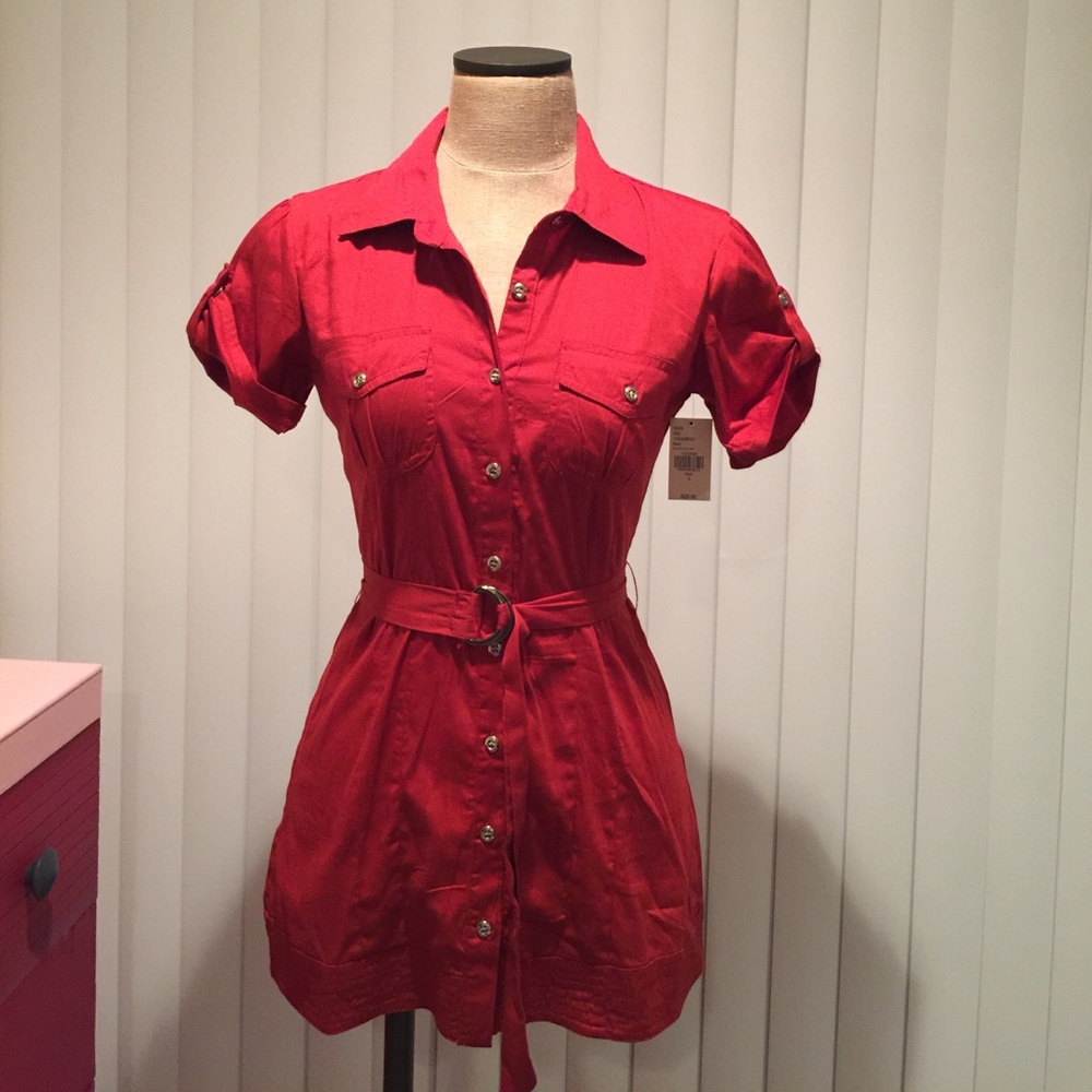 🌹Vintage button down blouse w/ belt - Picture 1 of 8