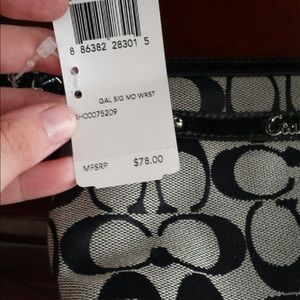 Coach Wristlet NWT