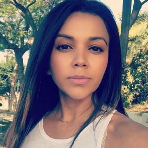 Meet your Posher, Isis