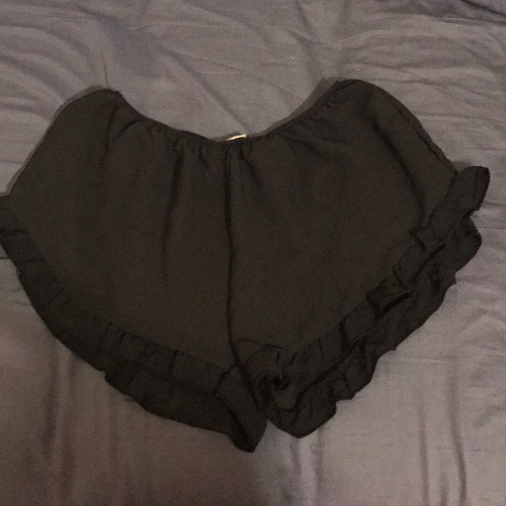 Brandy Melville Vodi Shorts Black