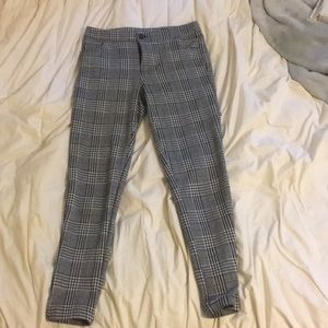 Brandy Melville Houndstooth Jeggings