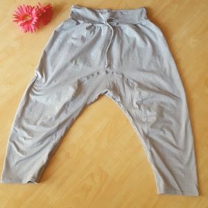 Capezio  grey capri style joggers
