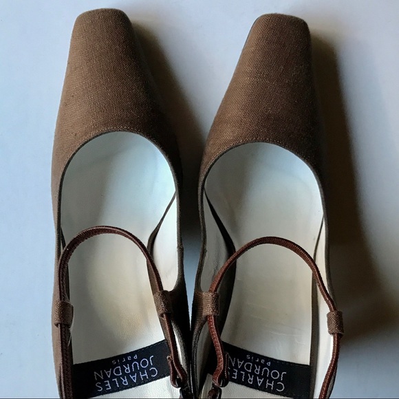 Fabulous Vintage Charles Jourdan Brown Linen Heels - Picture 4 of 7