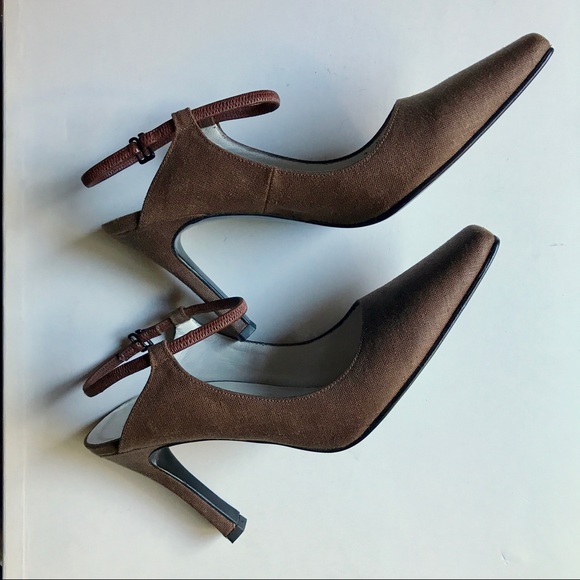 Fabulous Vintage Charles Jourdan Brown Linen Heels - Picture 6 of 7