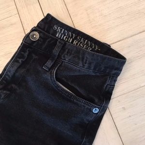 ISO!  Madewell Skinny Skinny HR black 98% cotton