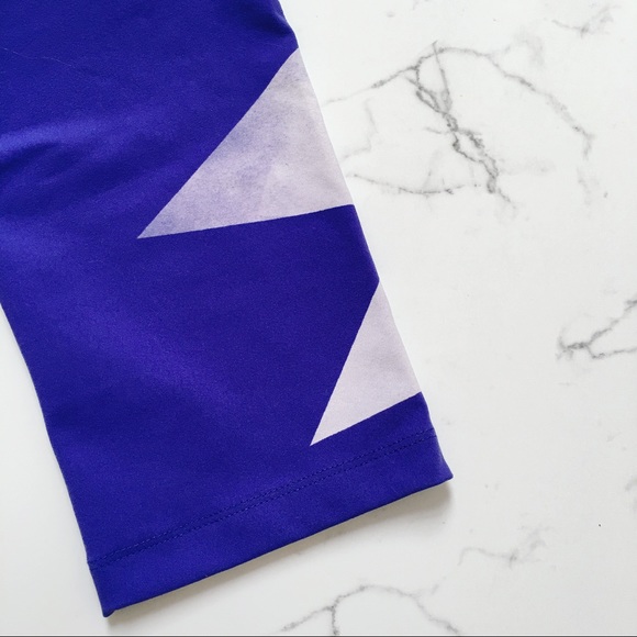 Nike Legendary Tight Waterglass Printed Legging - Picture 7 of 8