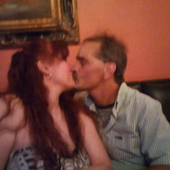 Meet your Posher, Neilandmichelle - Picture 1 of 1