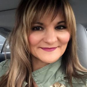 Meet your Posher, Adriana