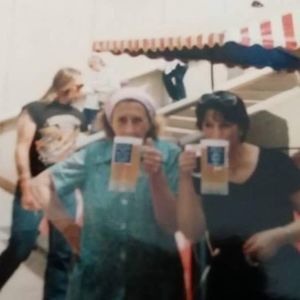 Meet your Posher, Polly