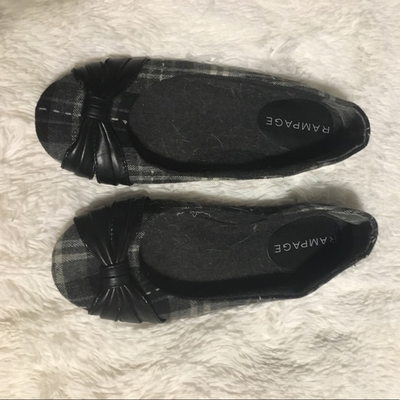 Rampage Plaid Flats - Picture 1 of 3