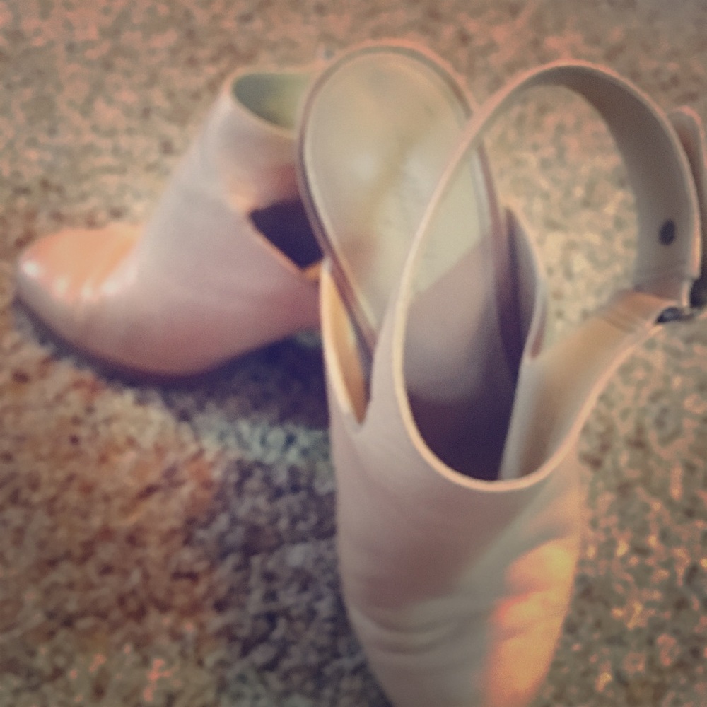 Anthropologie super soft lamb leather pumps