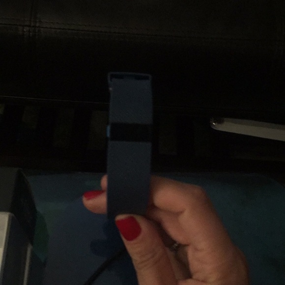 Fitbit Charge HR - Picture 2 of 4