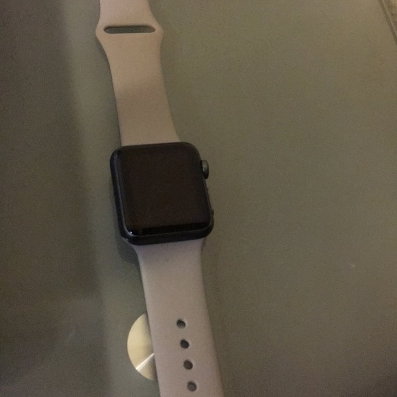 Series 1 38mm Apple Watch - Picture 1 of 3