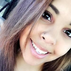 Meet your Posher, Sally