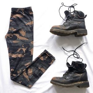 Camo print leggings