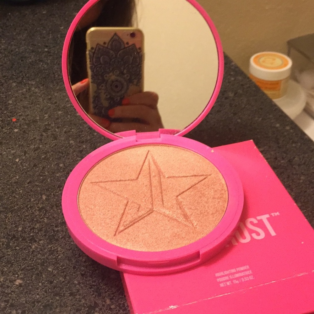Jeffree Star "Peach Goddess" highlighter