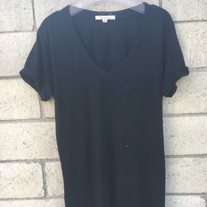 Basic black v neck tee