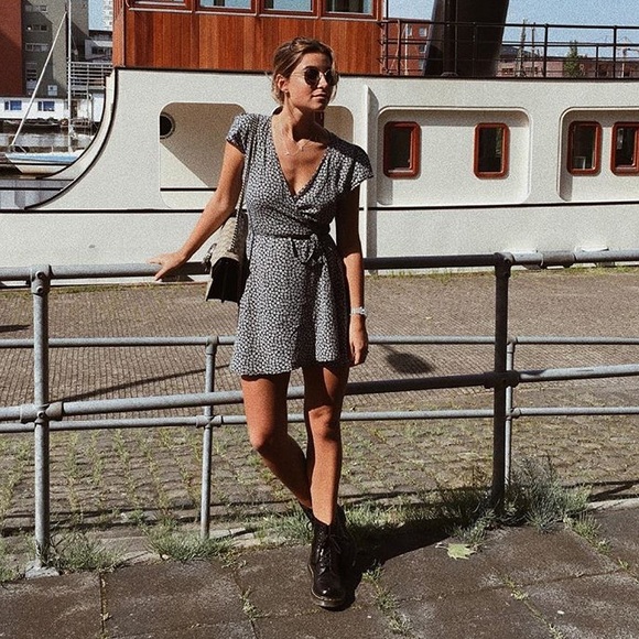 Brandy Melville Dresses & Skirts - Bnwt Brandy Melville wrap dress