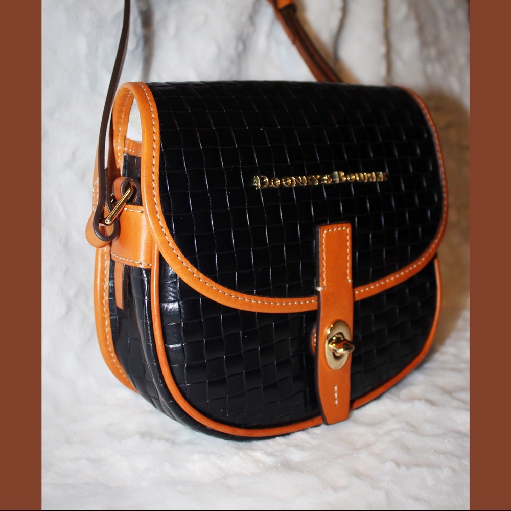 BRAND NEW Stunning Dooney & Bourke crossbody✨