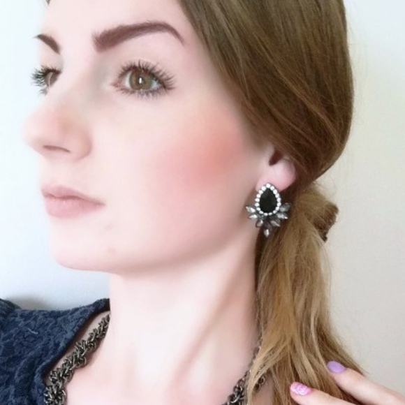 Black Rhinestone Statement Stud Earrings - Picture 3 of 7