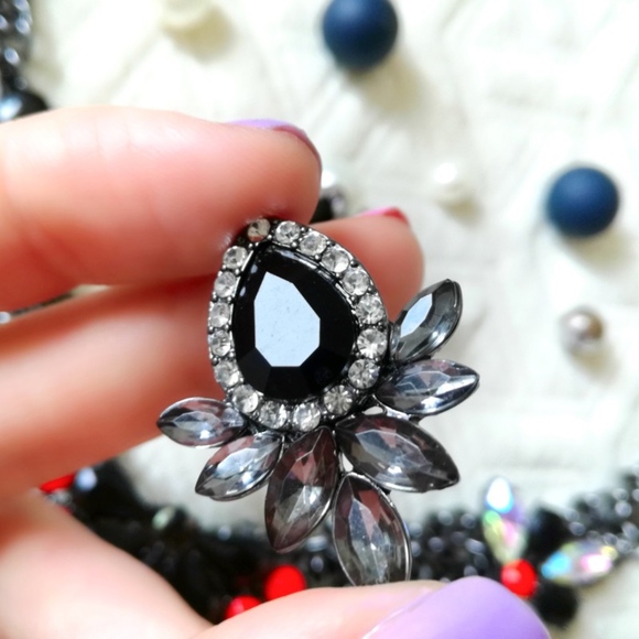 Black Rhinestone Statement Stud Earrings - Picture 4 of 7