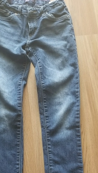 Justice cordoury - Picture 3 of 4