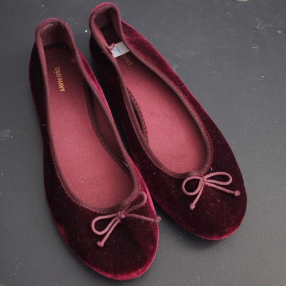 red velvet ballet flats