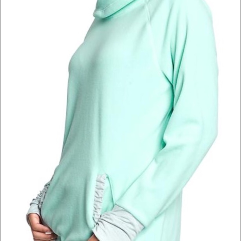 Old Navy Active Performance Funnel Neck Fleece