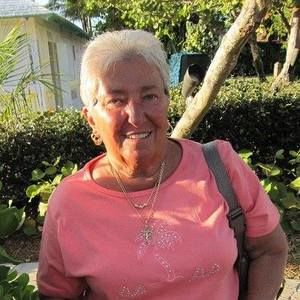 Meet your Posher, Claudia