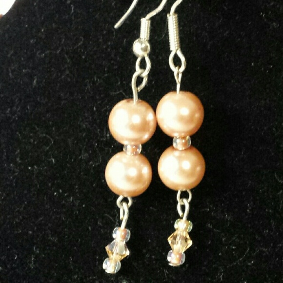 Pink Necklace/badge holder and earrings - Picture 4 of 4