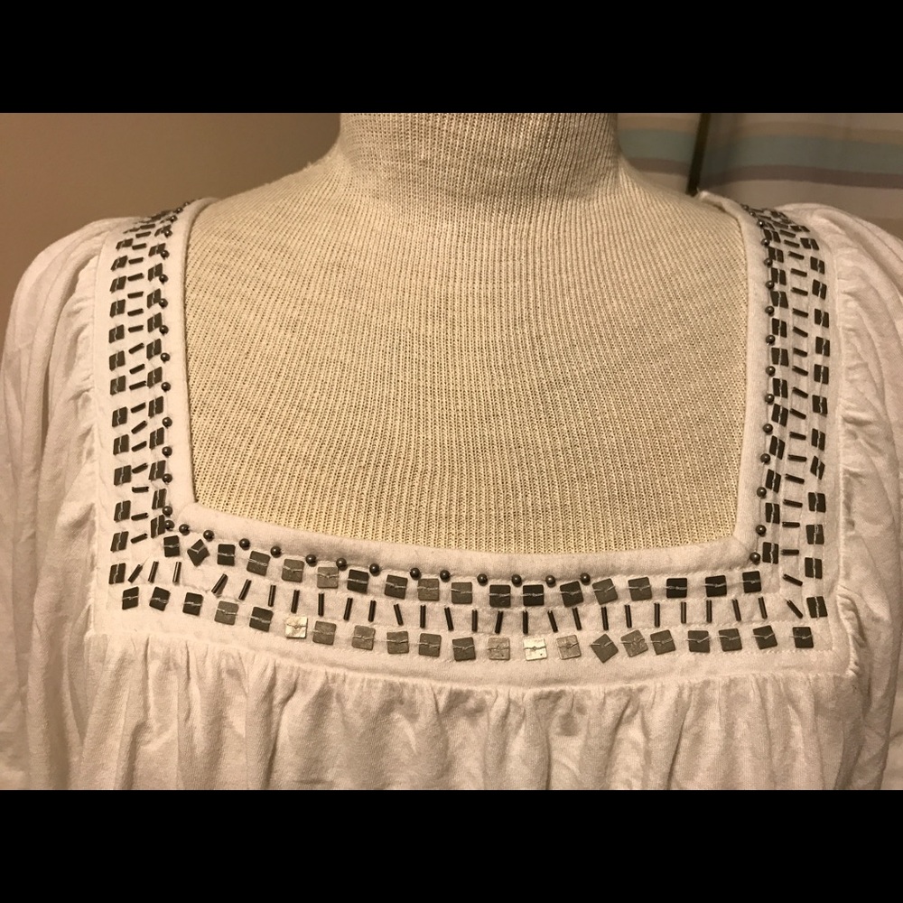 Adorable tee! - Picture 2 of 4