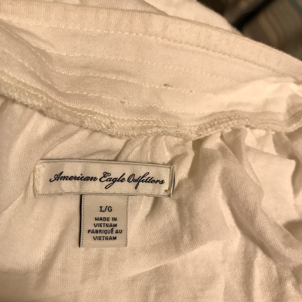 Adorable tee! - Picture 4 of 4