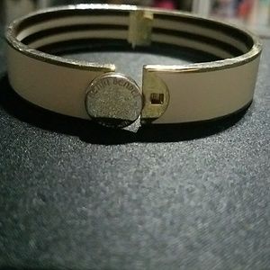 henri bendel Jewelry - Henri Bendel Bracelet henri bendel Jewelry - Henri Bendel Bracelet