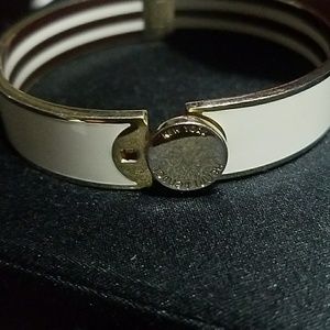 henri bendel Jewelry - Henri Bendel Bracelet henri bendel Jewelry - Henri Bendel Bracelet